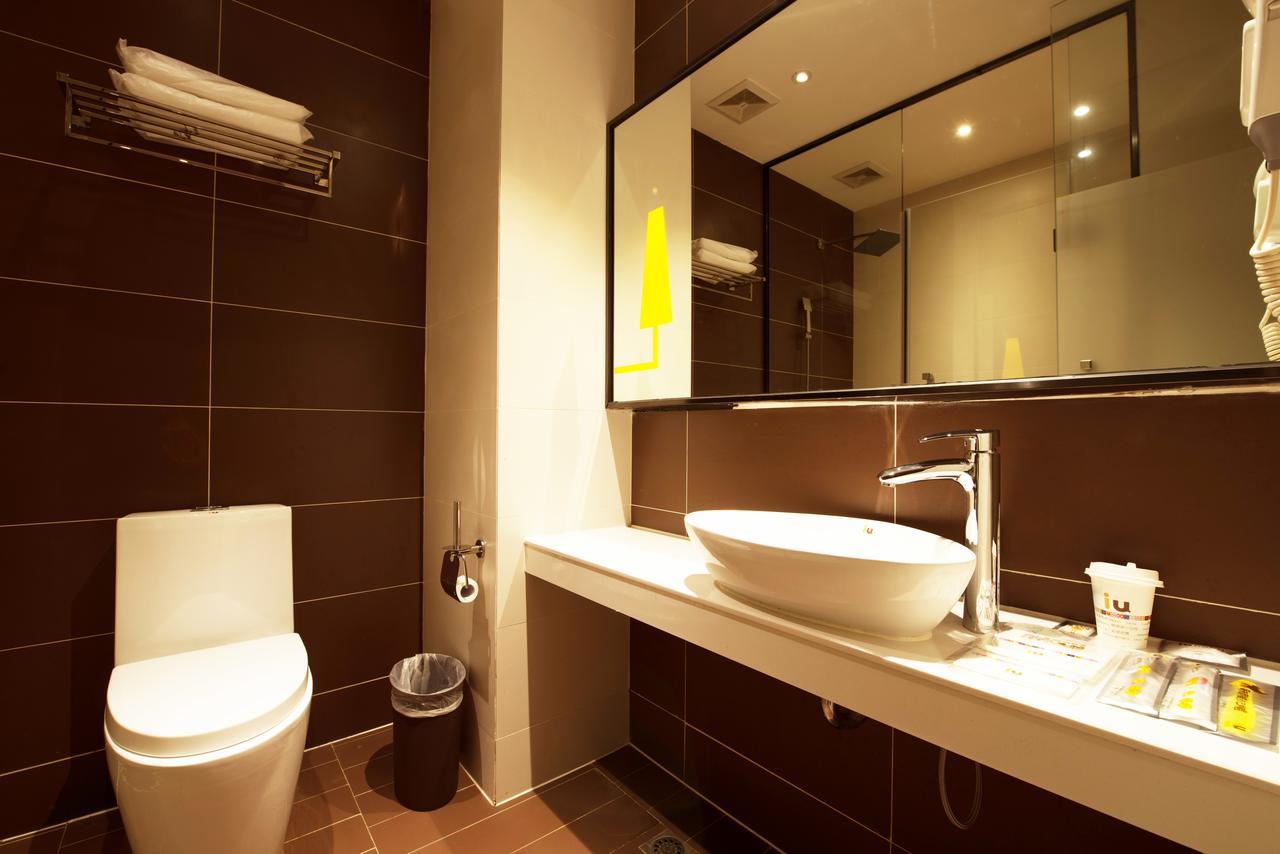 Iu Hotel Ruoyang Yiyang Wenhua Road エクステリア 写真