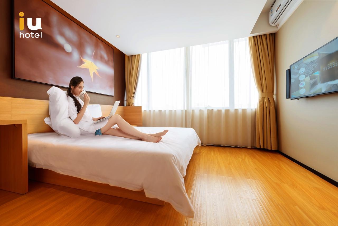 Iu Hotel Ruoyang Yiyang Wenhua Road エクステリア 写真