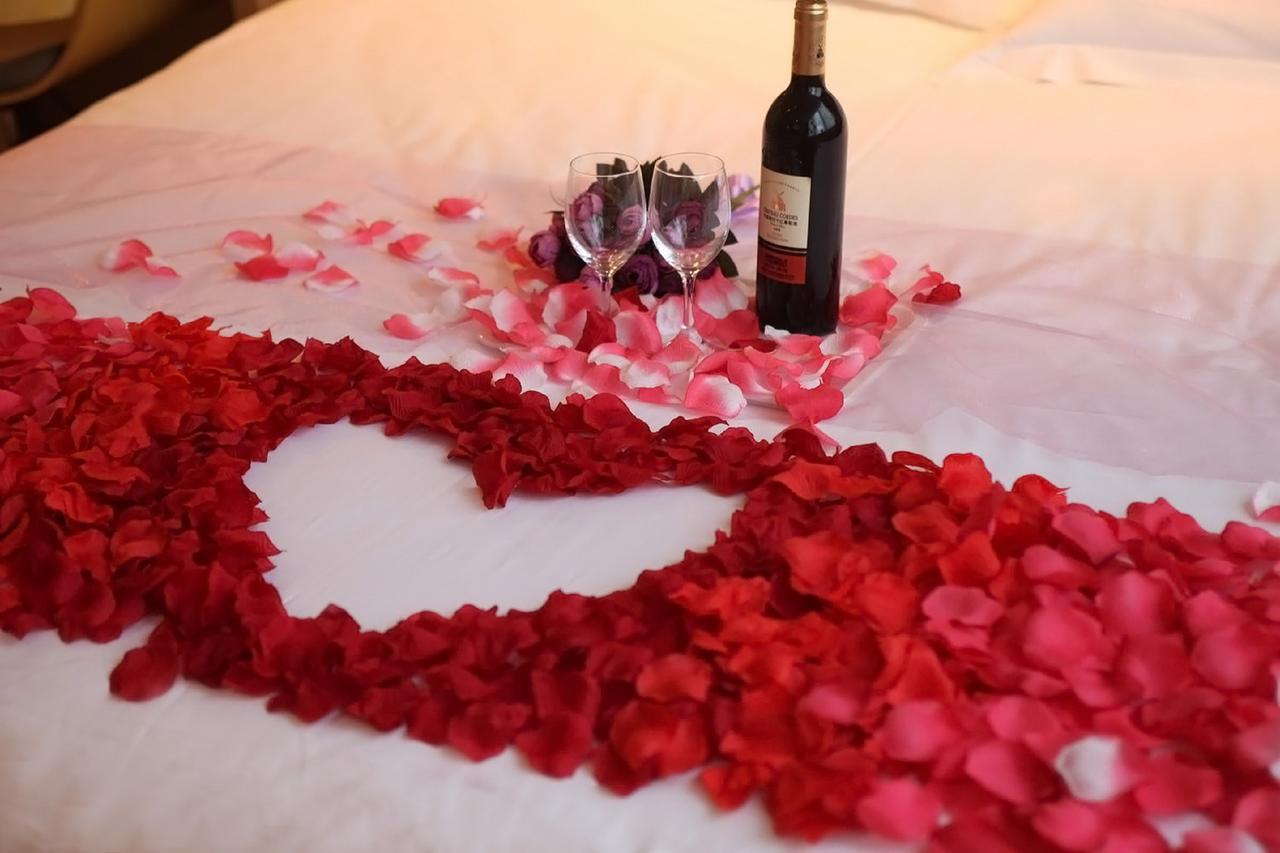 Iu Hotel Ruoyang Yiyang Wenhua Road エクステリア 写真